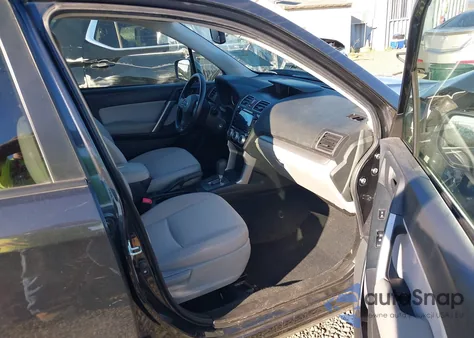 2016 Subaru Forester 2.5I Premium z USA, uszkodzony, nr VIN JF2SJADC7GH531211